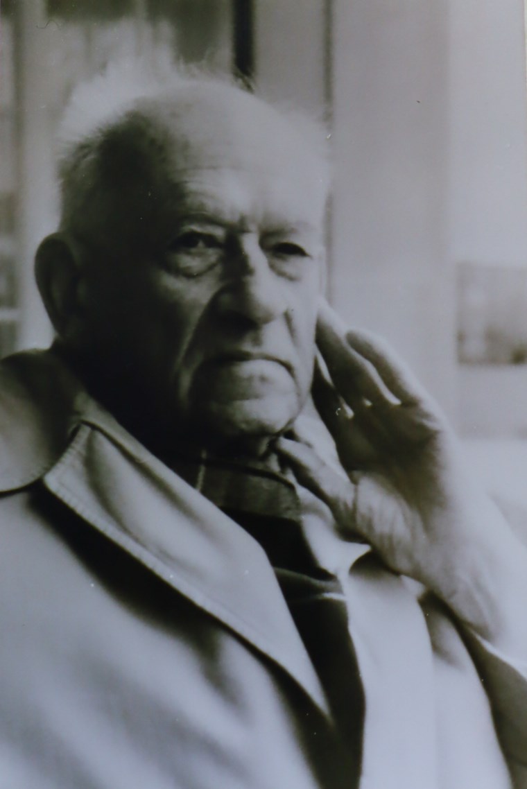 Dr. Robert Boehringer