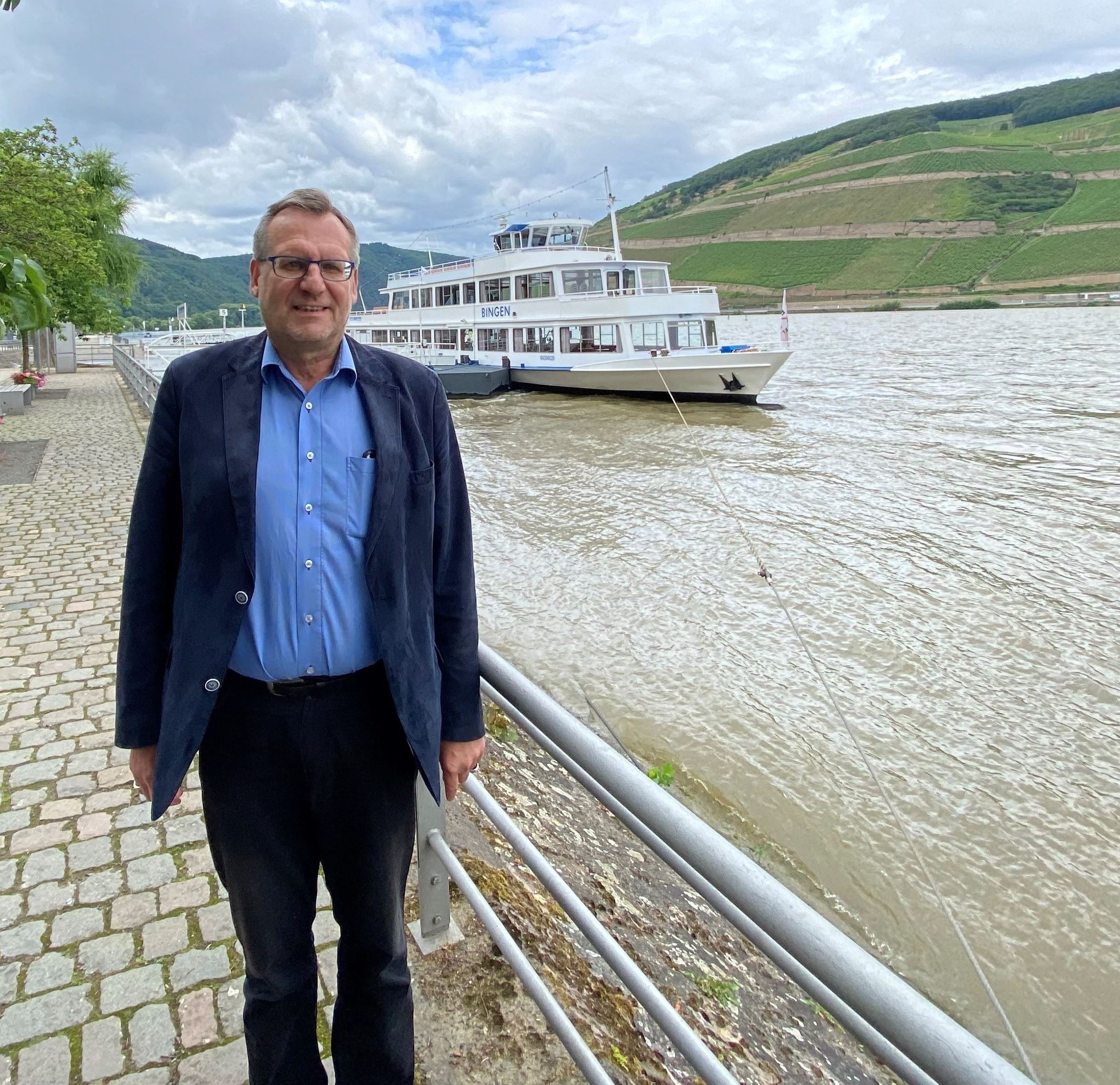 „Genießen und erleben Sie den Rhein vom Schiff aus – denn mehr Rhein geht nicht!“