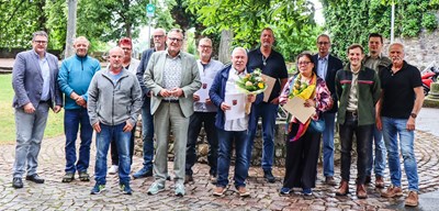 Nach der kleinen Feierstunde gehört das gemeinsame Gruppenbild zum Programm.