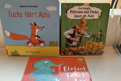 „Fahrzeuge“ sind das Thema beim nächsten Flohzirkus. „Fahrzeuge“ sind das Thema beim nächsten Flohzirkus.