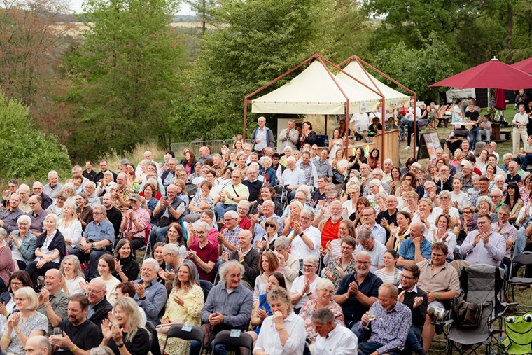 377 Besucherinnen und Besucher erlebten das zweite Konzert des BUGA-Orchesters in Urbar.