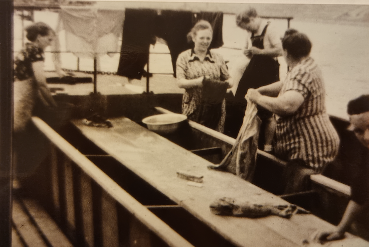 Das Wäscheschiffchen auf dem Rhein 1920