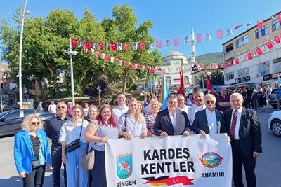 Teilnahme Umzug am Tag der Jugend und des Sports Teilnahme Umzug am Tag der Jugend und des Sports