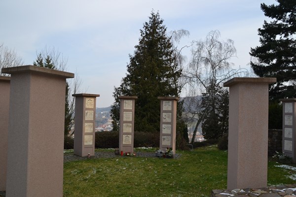Urnenstelen in Bingerbrück.