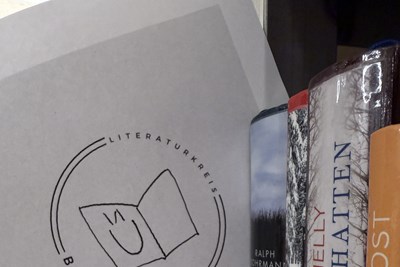Am Montag, 3. August, trifft sich der Literaturkreis wieder in der Bücherei³. Am Montag, 3. August, trifft sich der Literaturkreis wieder in der Bücherei³.