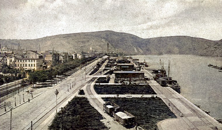 Um 1900 mit Elektrizitätswerk (heute Museum am Strom) und Hotel Distel. Ohne Stadthalle (später Palazzo), da erst 1912 erbaut.