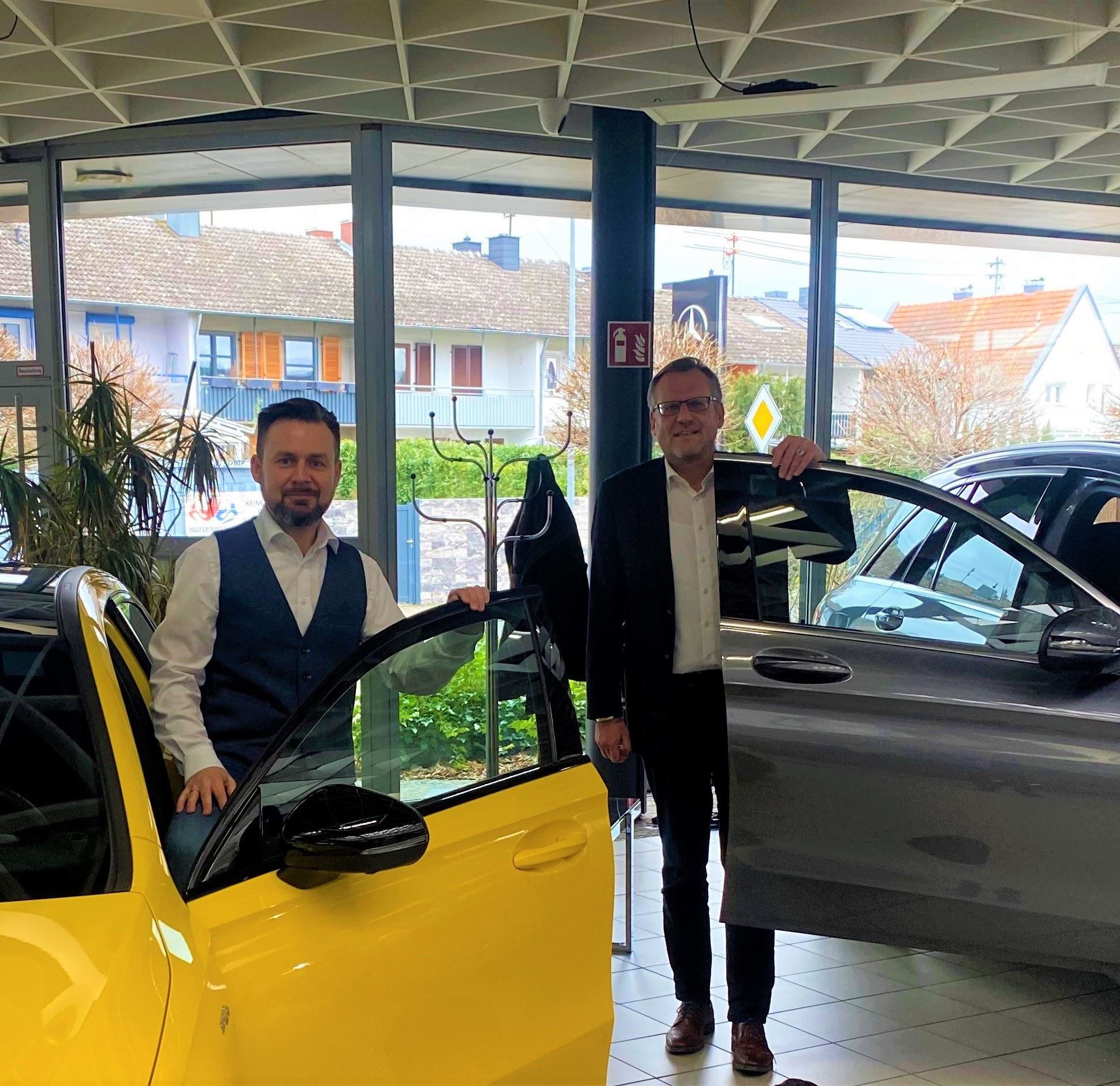 "Ich wünsche dem Familienunternehmen ‚Autohaus Sinsig und Lang‘ alles Gute für die Zukunft!"