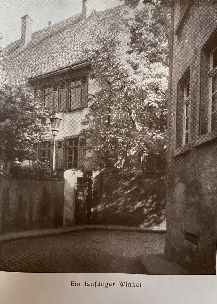 "Ein lauschiger Winkel" ist die Bildunterschrift und zeigt Bingen um 1925