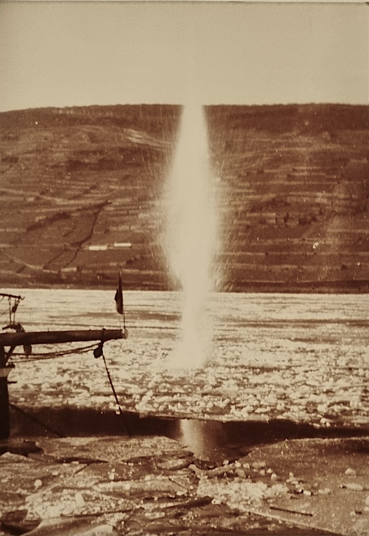 Eissprengung vor dem Zollamt, 1929.