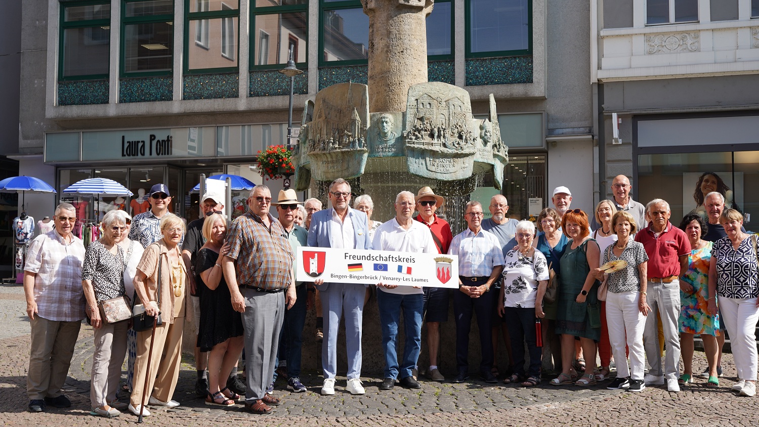 Gruppenbild auf dem Speisemarkt.