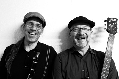 Wohnzimmerkonzert - Klezfluentes – nur a Klezmer kimt
