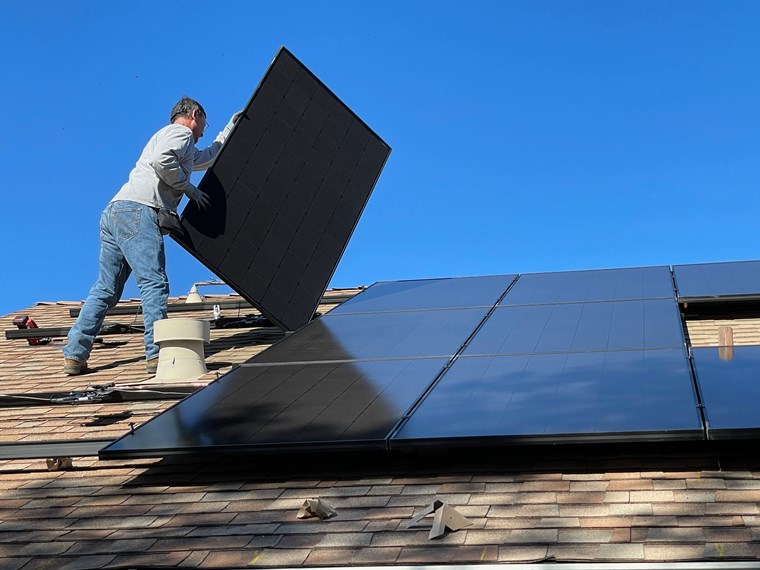 Photovoltaik-Anlage auf Hausdach