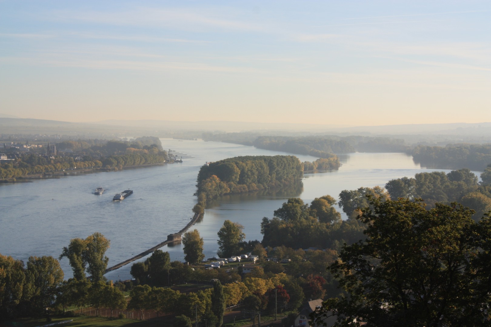 Ever-changing – Life by the river