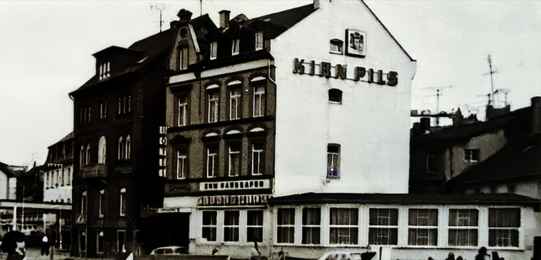 „Zum Raugrafen“, Sommer 1976, mit halbrundem seitlichem Anbau.
