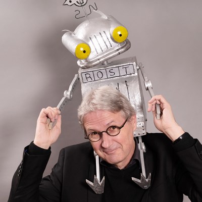 Jörg Hilbert ist mit Ritter Rost bei der Party dabei.