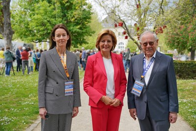 Ministerpräsidentin Malu Dreyer (Mitte) am Eröffnungstag mit Kuno Pieroth und Maria Gleichmann-Pieroth.