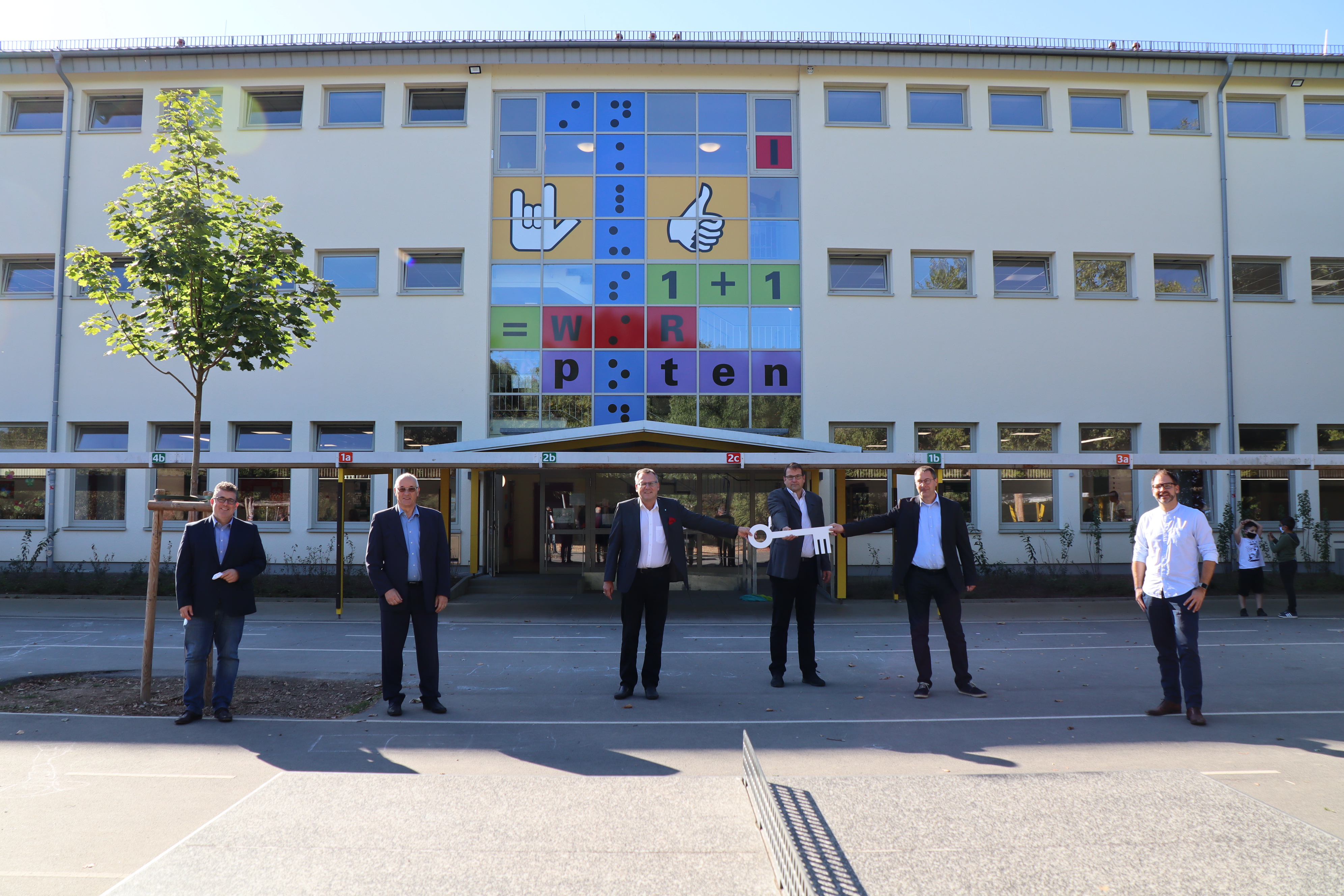 Einweihung Grundschule am Entenbach zur Inklusionsschule (2020).  