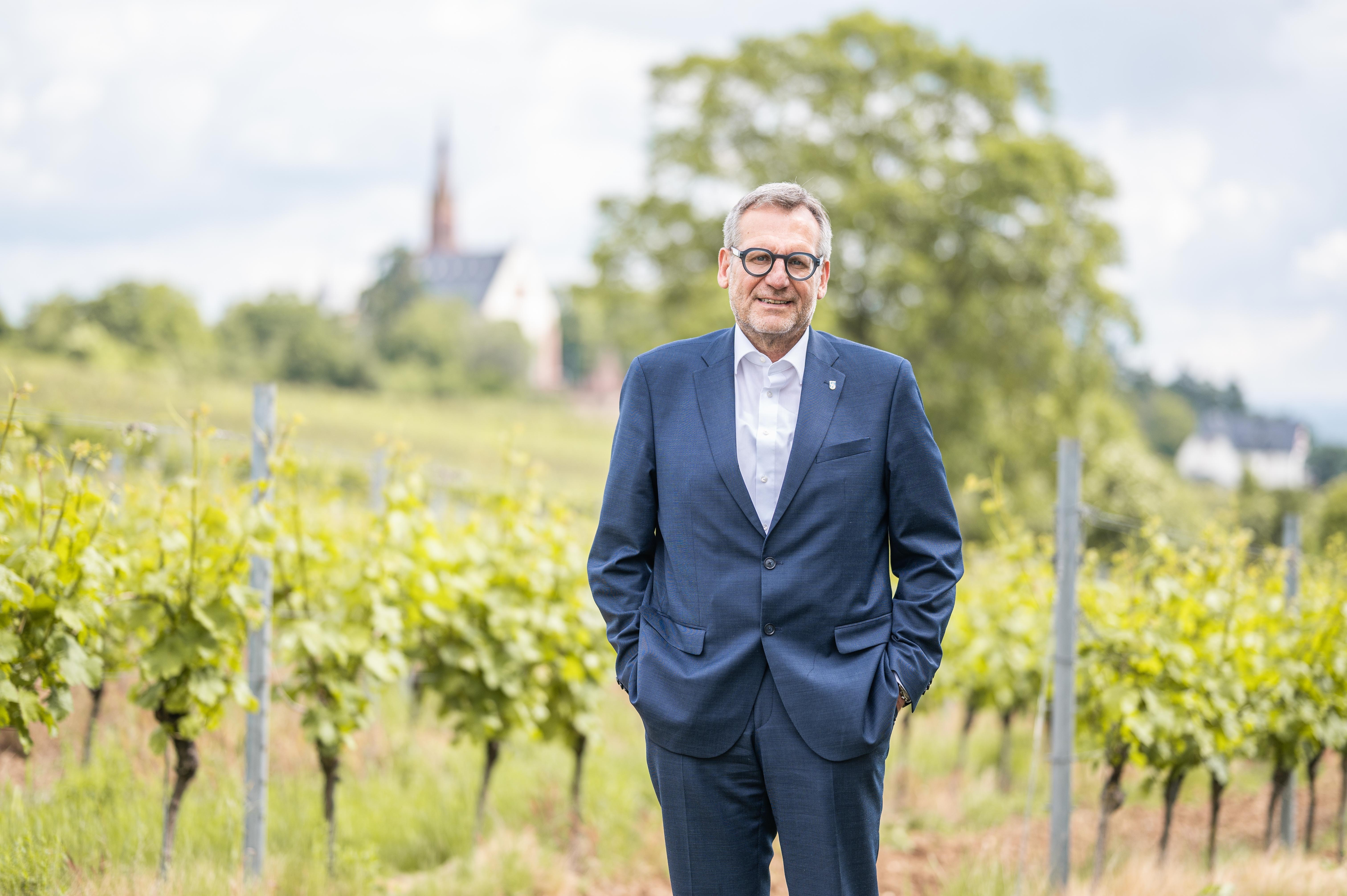 Auch 2026 findet der weinfröhliche Nachmittag der Senioren am ersten Winzerfest-Montag im Rheintal-Kongress-Zentrum statt.