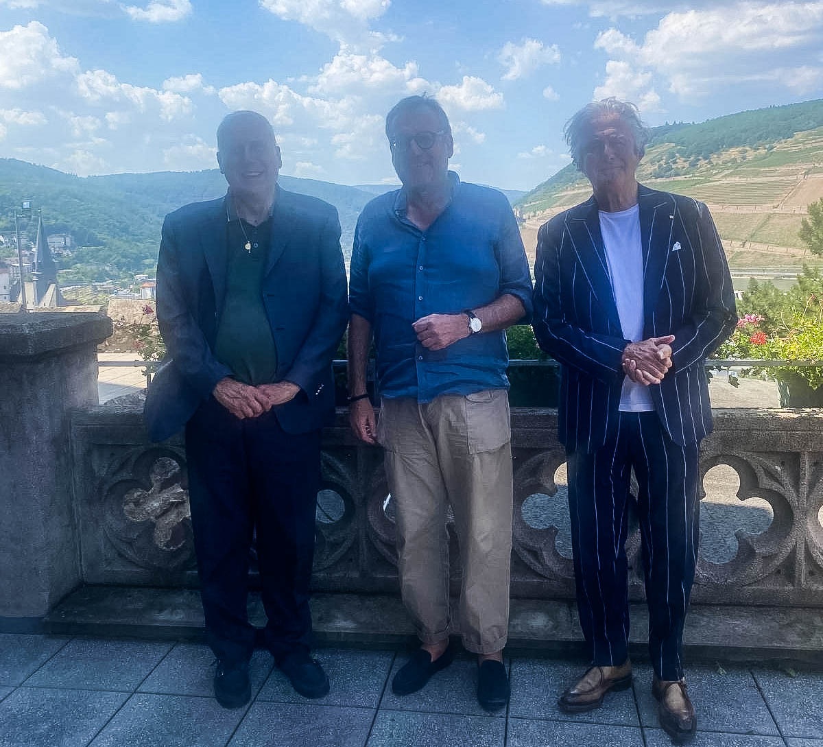 Stefano Barocci, Oberbürgermeister Thomas Feser und Galdino Gennaretti (v. li.) legten einen weiteren Grundstein für die deutsch-italienische Freundschaft.