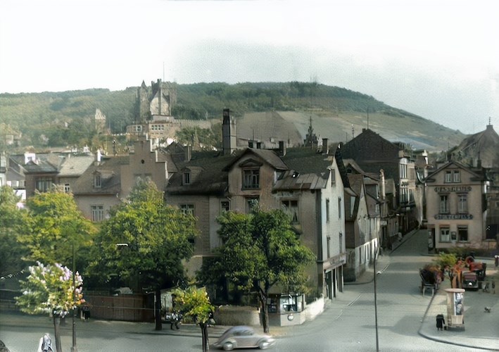 Ein Foto von 1950 mit Blick vom Fruchtmarkt in die Amtsstraße.