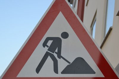 "Achtung Baustelle" "Achtung Baustelle"