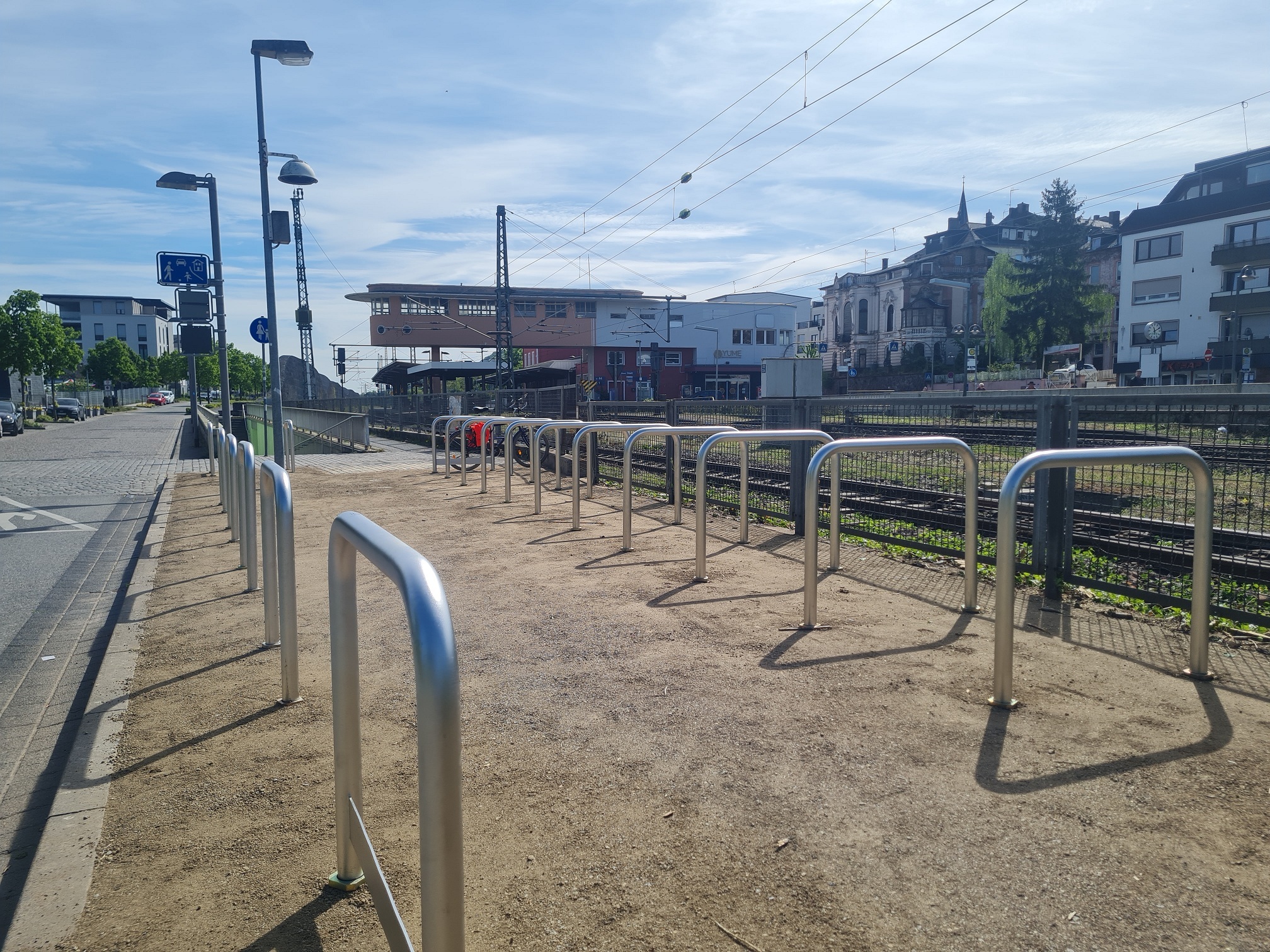 Die neue Fahrradbügel am Stadtbahnhof.