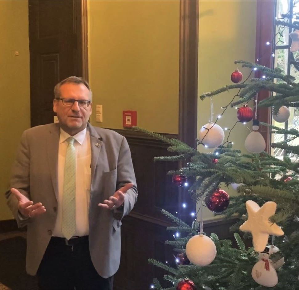 "Heute ist Nikolaustag und wir hier in Bingen haben eine ganz besondere Beziehung zum hl. Nikolaus!"
