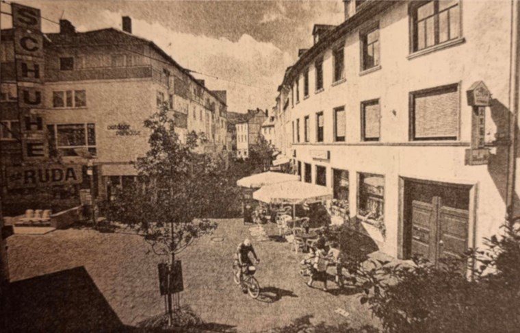 Der gleiche Blickwinkel, um 2000