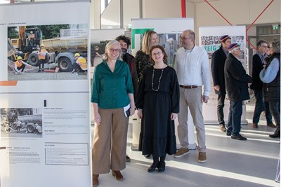 Zum Auftakt des Wissenschaftsjahres lud die Präsidentin der TH Bingen Prof. Dr. Antje Krause (ganz links) zur Eröffnung der Wanderausstellung ein.