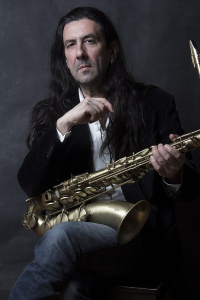 Der französische Saxophonist Eric Plandé