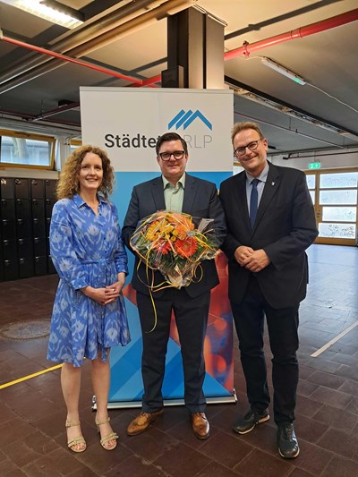 Ab 1. Oktober 2026 tritt Michael Bleidt (Mitte) sein neues Amt an.