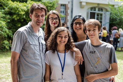 Für internationale Schüler*innen werden Gastfamilien gesucht.