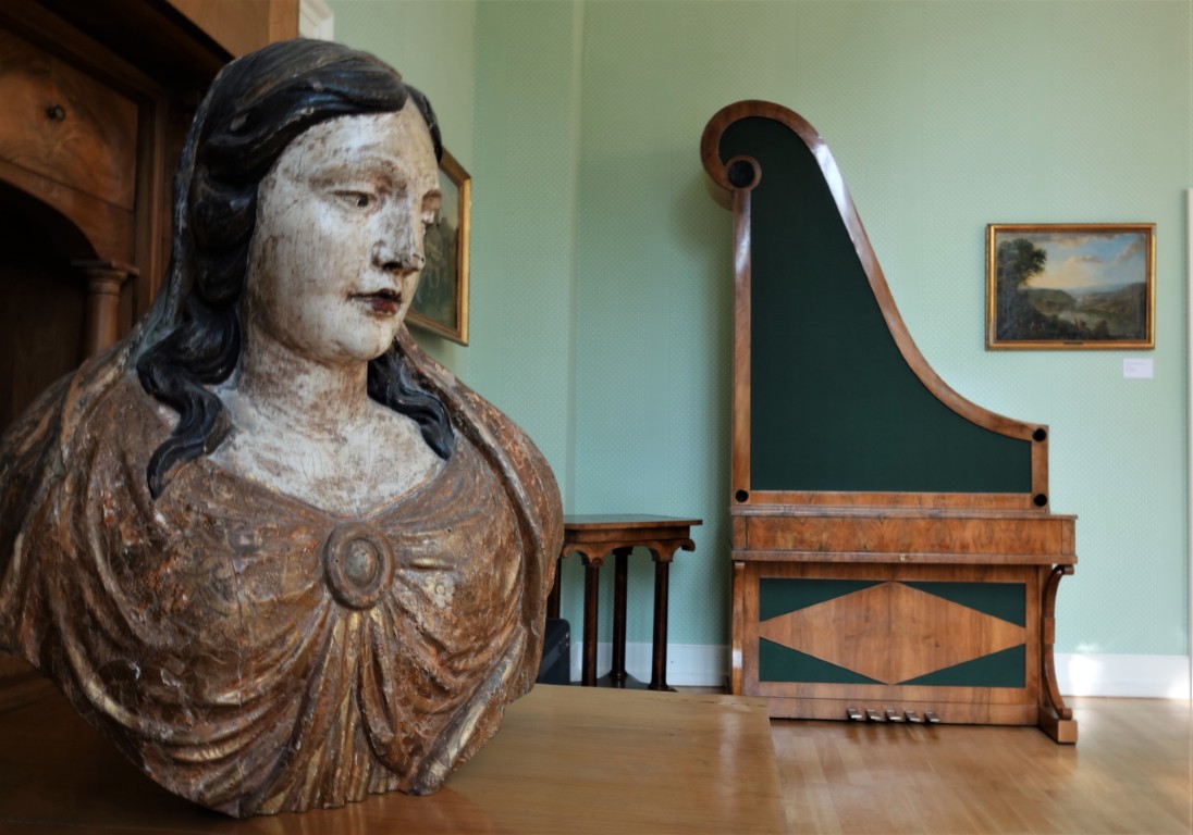 Giraffe wing piano    |  Photo: City of Bingen 