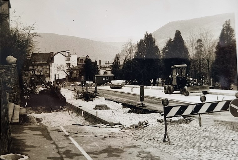Ein weiteres Foto von den Bauarbeiten in der Rochusallee, 1976