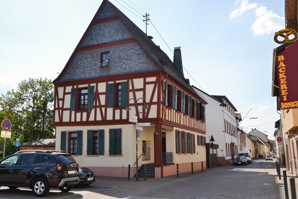 Das ehemalige Rathaus in der Mainzer Straße.