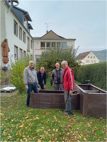 Pflanzhochbeete für die Kindergruppen der evangelischen Gemeinde