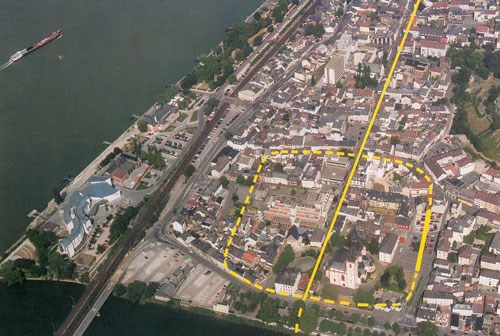 Das spätantike castrum ist im heutigen Straßenverlauf der Innenstadt noch ablesbar