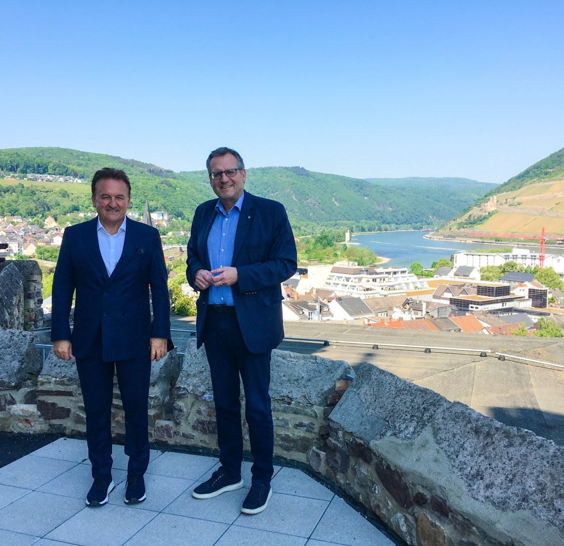 Namhafte Vertreter der Tourismusbranche geben sich in Bingen am Rhein ein Stelldichein