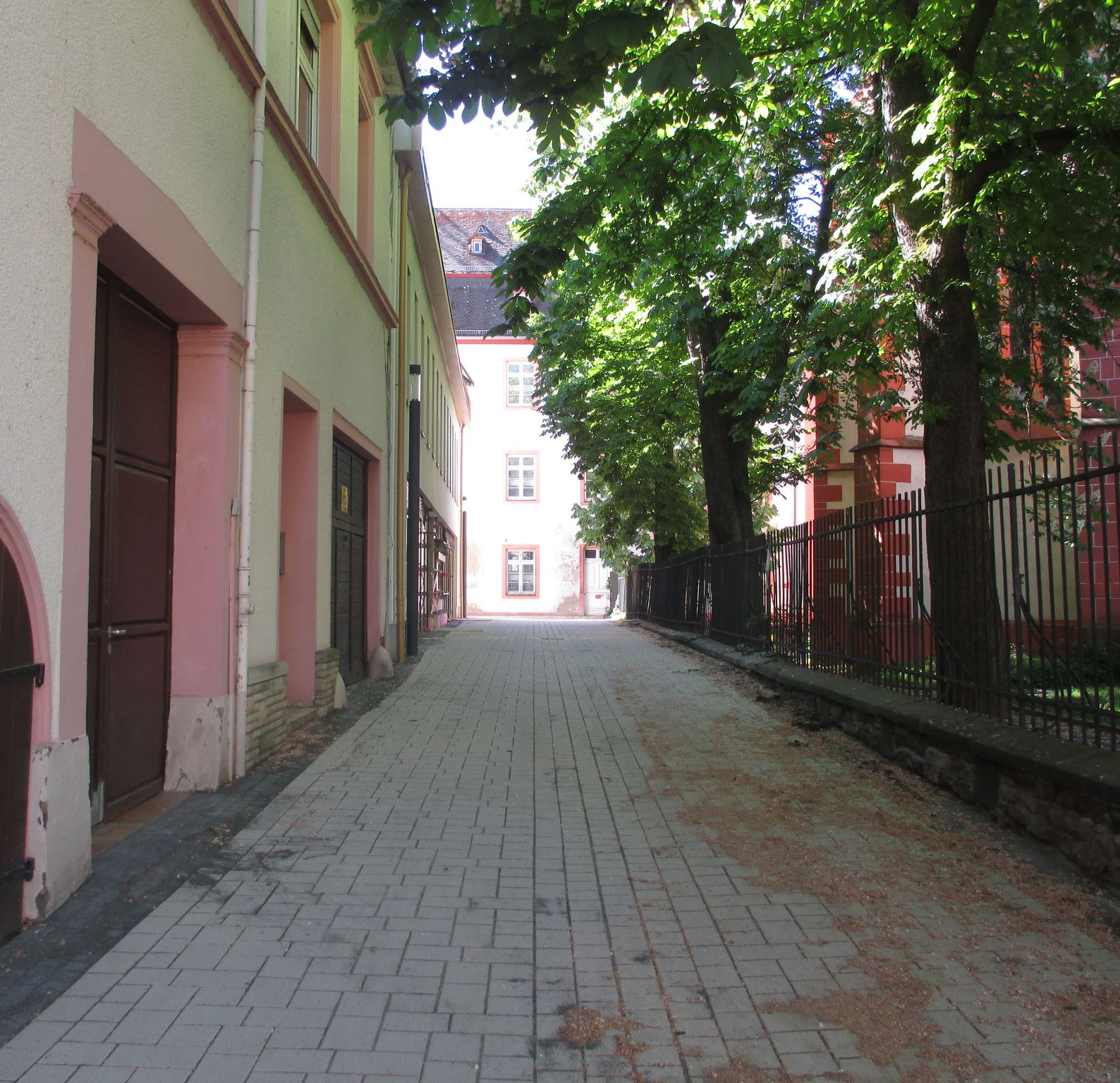 Ausbau der Basilikastraße 1-8