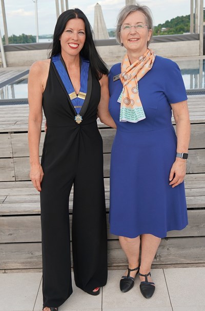 Nadja Walter (l.) übernahm das Amt von Dr. Nora Lauterbach.
