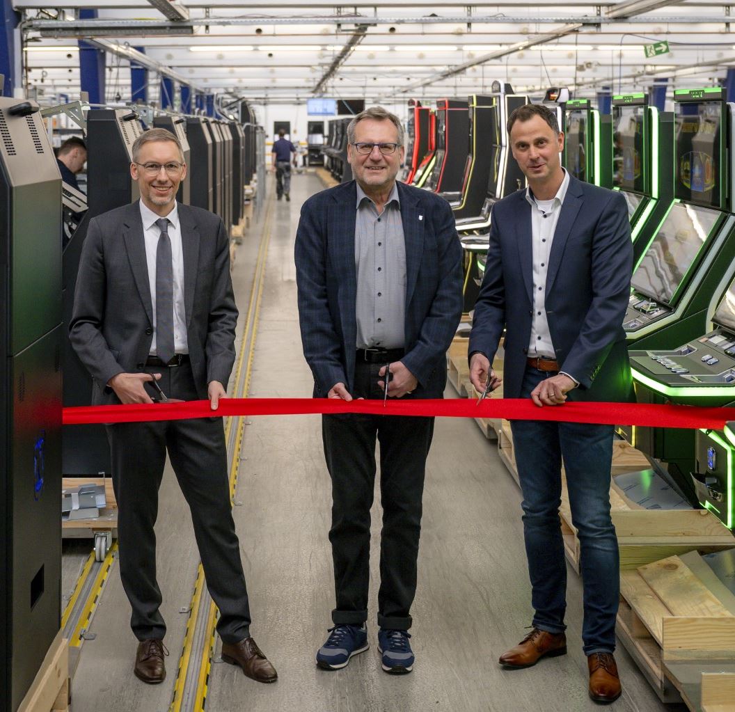 „Modern, innovativ, effizient – Ich gratuliere Ihnen zur neuen Produktionshalle!“