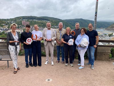 v. l. n. r. Moderatorin Nicole Kierdorf, Philip Martin, Carina Fröde, Oberbürgermeister Thomas Feser, Hans-Jürgen Klöckner vom Seniorenbeirat, Katrin Dobroschke, Markus Brager, Martina Schadt vom Backhaus Lüning, Sozialdezernent Sebastian Hamann.