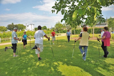 Nordic Walking im Park am Mäuseturm  |  Quelle: Marliese Tabarelli