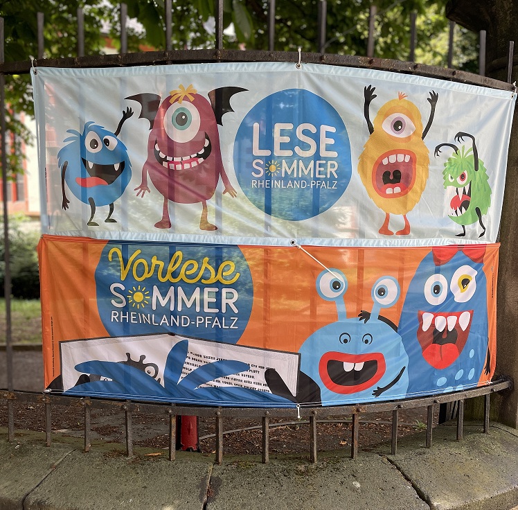 Der Lesesommer 2025 dauert vom 23. Juni bis 24. August.