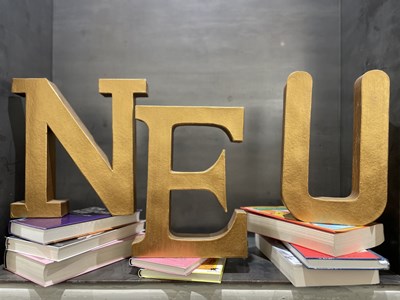 Die Bücherei³ hat für den Sommer Büchertipps zusammengestellt.